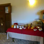 Valle Dell'acanto * موديكا