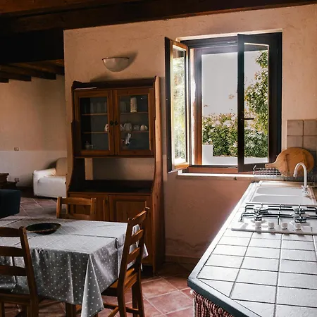 Valle Dell'acanto アパート