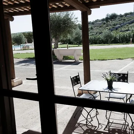 Valle Dell'acanto アパート