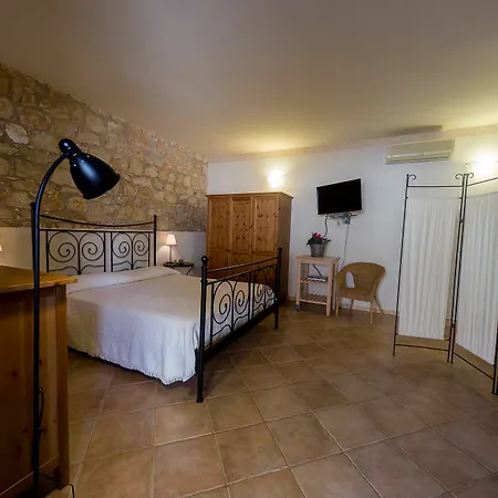 Valle Dell'acanto Apartment *