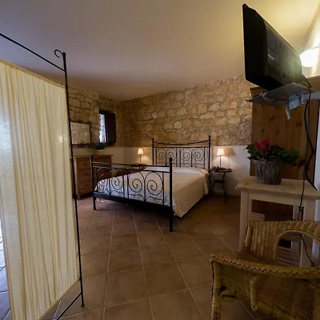 Valle Dell'acanto * モーディカ