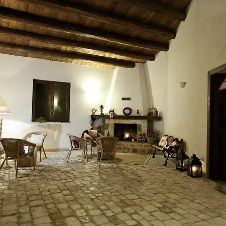 Valle Dell'acanto Apartment