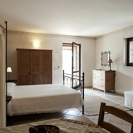 Valle Dell'acanto Apartment *