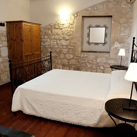 Valle Dell'acanto アパート